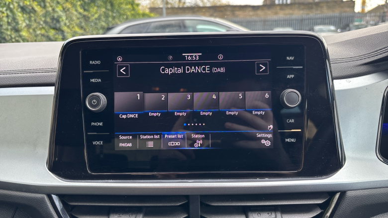 Volkswagen T-Roc 1.0 TSI Life 5dr Petrol Hatchback